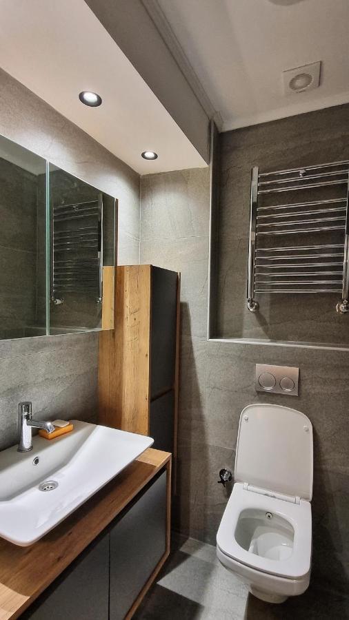Tam Merkezde Yepyeni Bir Daire Istanboel Buitenkant foto